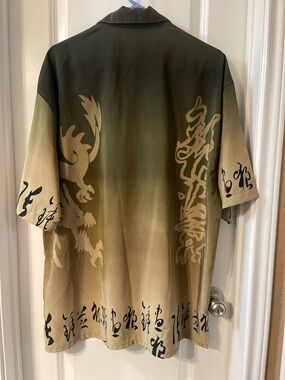 Men's Green Dragon Graphic Short-Sleeve Shirt
